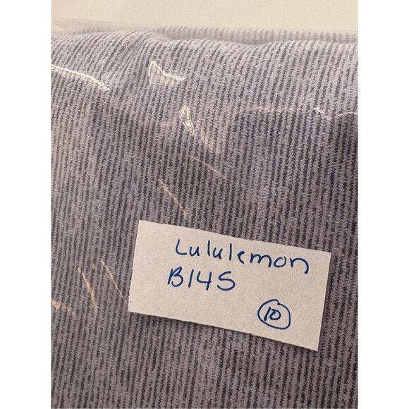 Lululemon Scarf Vinyasa Infinity Purple White Striped - Picture 7 of 7